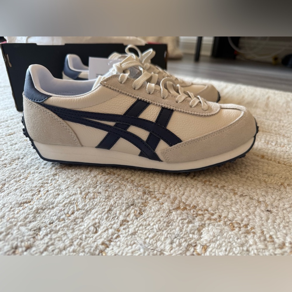 Never worn Onitsuka Tiger Cream and Navy Sneakers